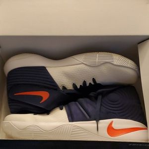 Nike Kyrie 2